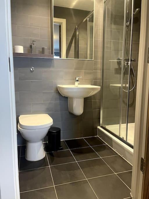 Lovely 2-bedroom With Balcony Appartement Manchester